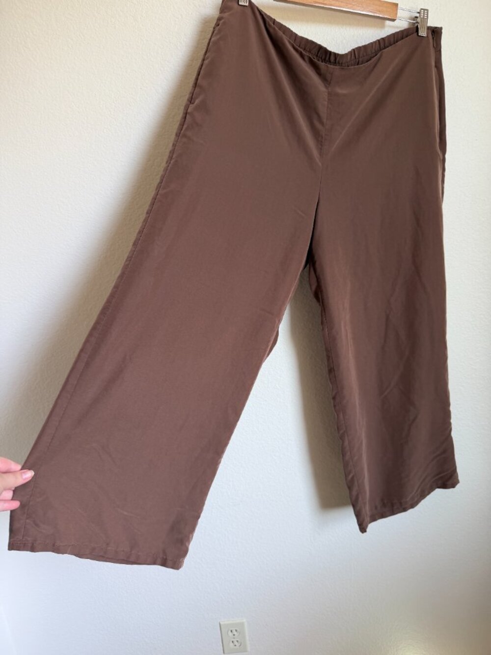 .Jill Modal Wide Leg Ankle Pants Brown Silky Draped L Tall - Picture 3 of 9